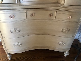 Vintage Dresser With 2 Curved Side Doors